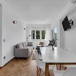 Pine Canopy And Apartment Brela