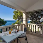 Apartment Pine Canopy And