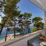 Pine Canopy Studios&apartments Brela