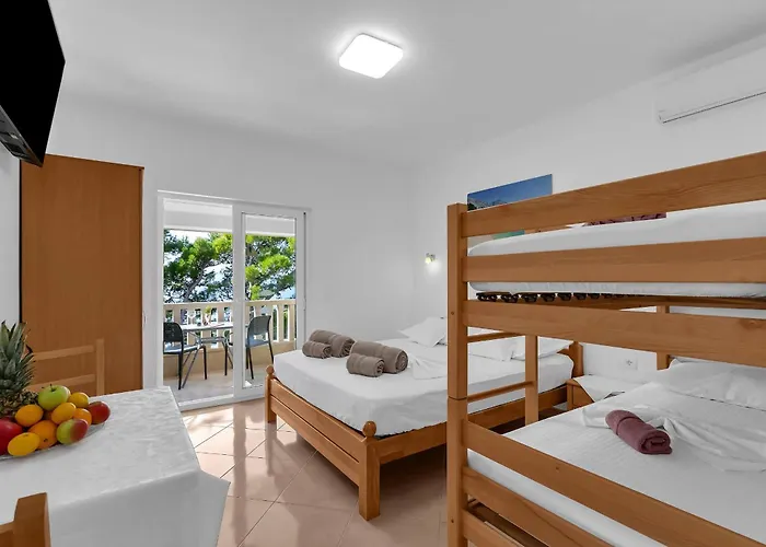 Lägenhet Pine Canopy And *